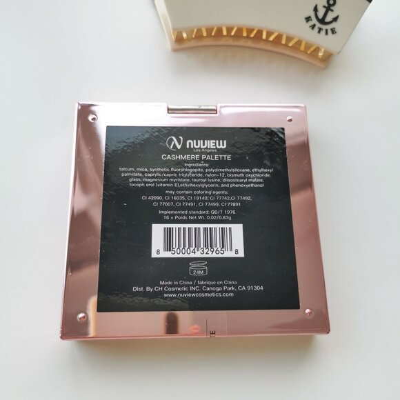 Nuview Cosmetics Cashmere Eyeshadow Palette 16 Colors - Picture 5 of 5